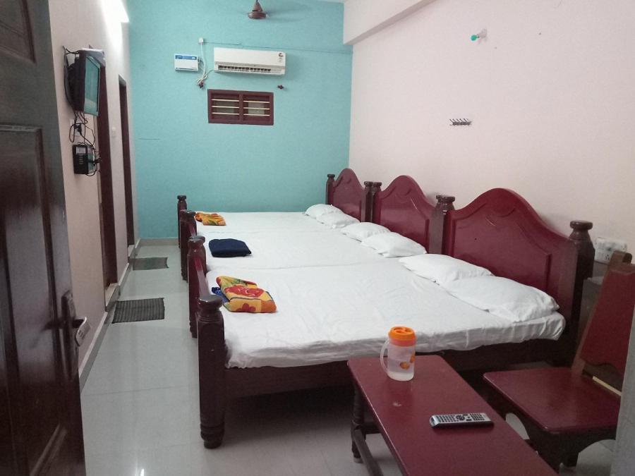 Sakthi Guest House & Residency, By Saraswathi Groups, Thirunallar, Karaikal Pillaittiruvasal Dış mekan fotoğraf